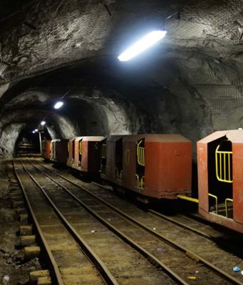 Důlní vůz pro dopravu mužstva DM 12