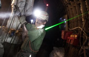 Mládek: Babiš chce dát OKD na červencové výplaty